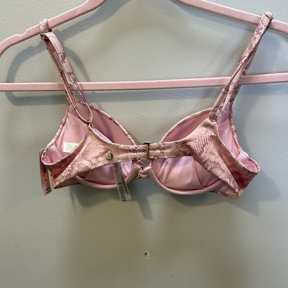 Victorias Secret Swim Pink Snake Print Women's swim top NWT 32B - Picture 2 of 7